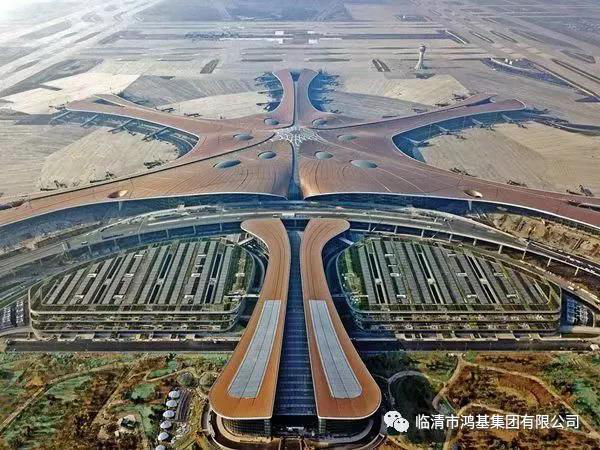 冰球突破游戏彩板应用案例--大兴国际机场